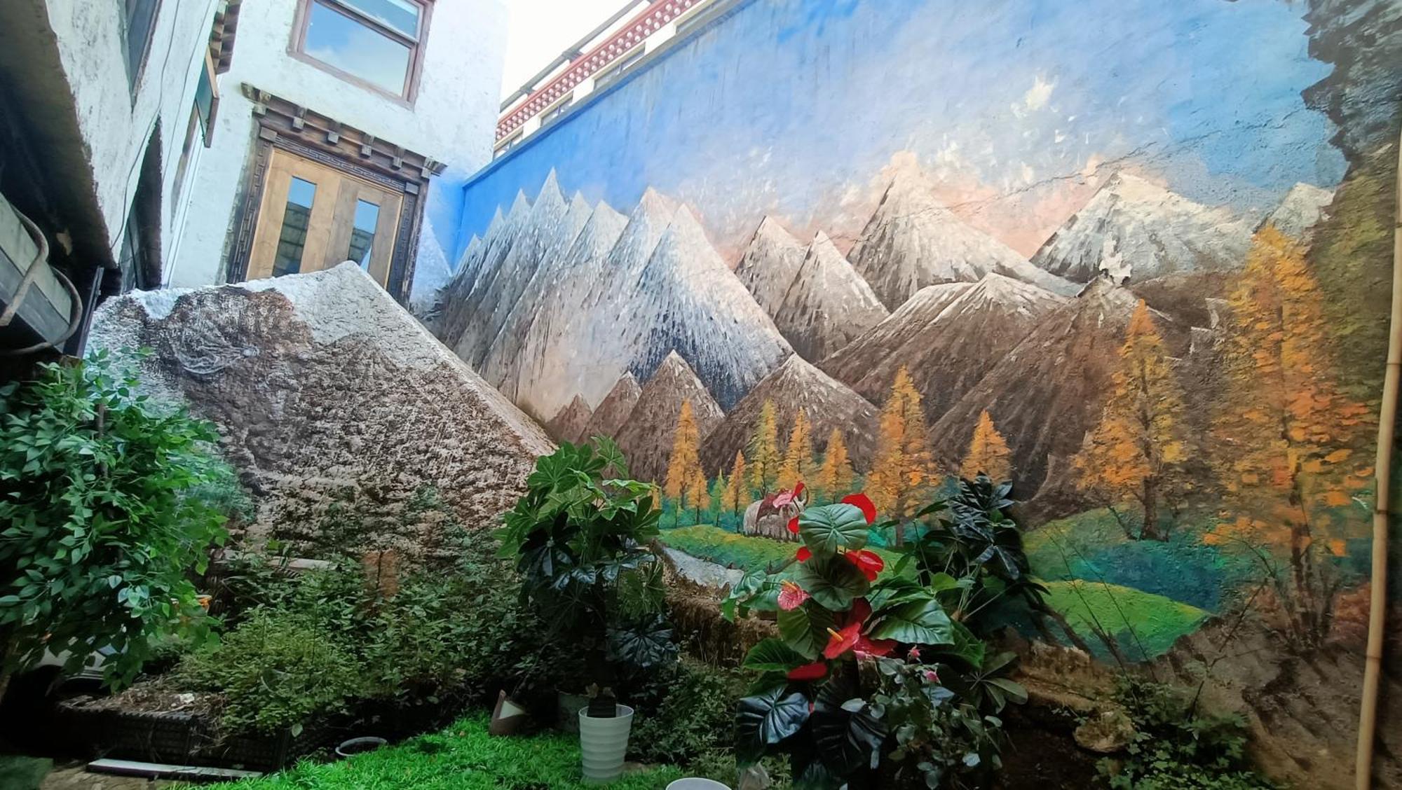 Energy Space Healing Inn Shangri-La Exterior photo